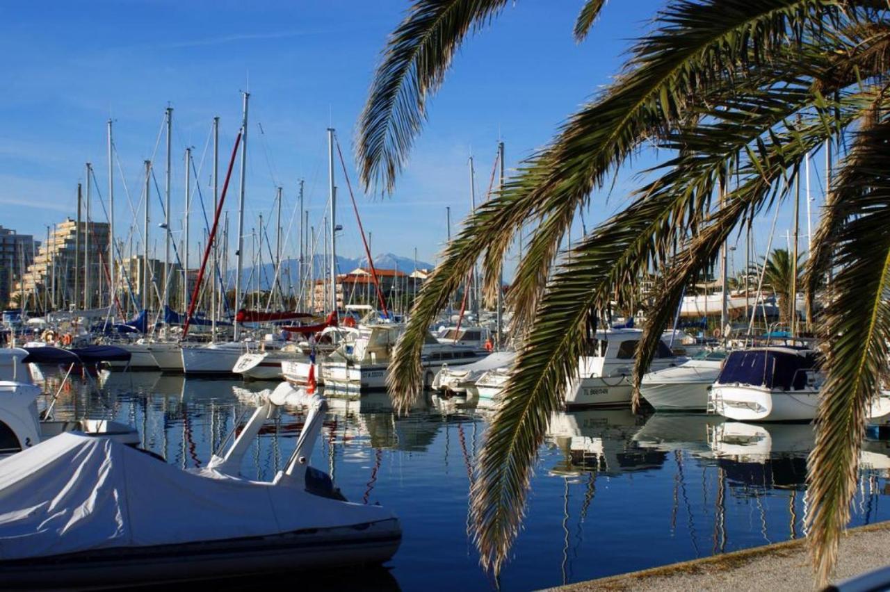 Voilier A Quai Au Calme Hotel Canet-en-Roussillon Buitenkant foto